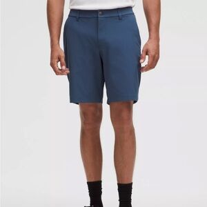Lululemon Men's Blue ABC classic Shorts